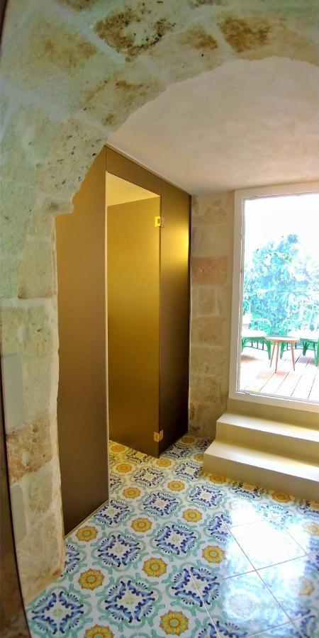 My Monopoli - Casa Dei Fiori Suite "Mimosa" Casa D'Epoca מראה חיצוני תמונה