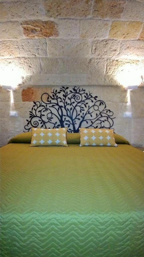My Monopoli - Casa Dei Fiori Suite "Mimosa" Casa D'Epoca מראה חיצוני תמונה