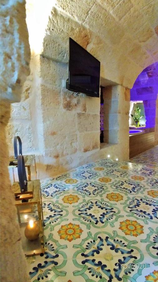 My Monopoli - Casa Dei Fiori Suite "Mimosa" Casa D'Epoca מראה חיצוני תמונה